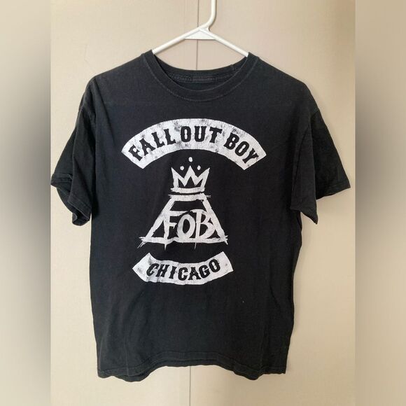 Fall Out Boy Chicago Black Band T-Shirt Unisex Size Medium - Picture 1 of 3